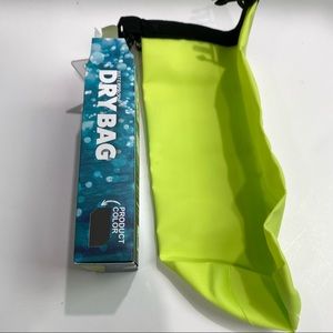 Dry Bag 2 Liter waterproof for keys, wallet, phone for use in kayaking, boating
